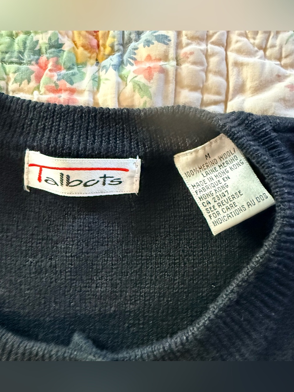 Classic Talbots 100% Merino Wool Black Button Cardigan Sweater - Medium - Picture 2 of 4